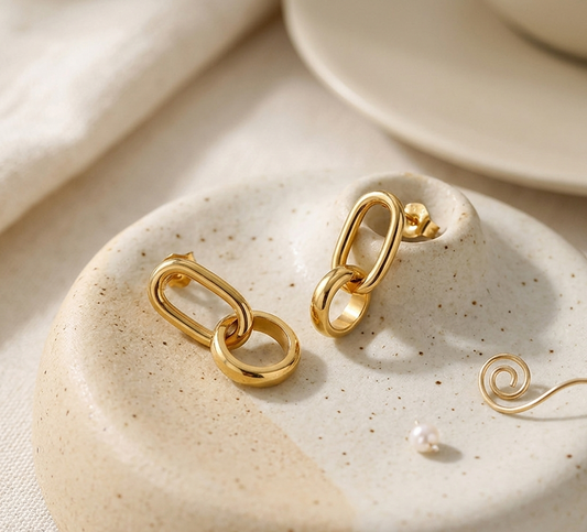 Aura Linked Stud Earrings – 18K Gold Plated