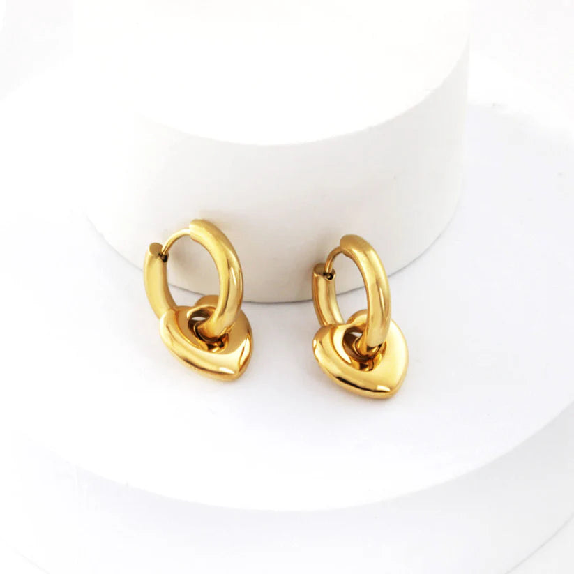 Amora Puffed Heart Huggie Hoops – 18k Gold Plated