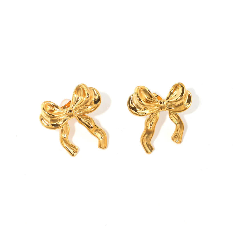 Aurora Sculpted Ribbon Studs in 18K Gold