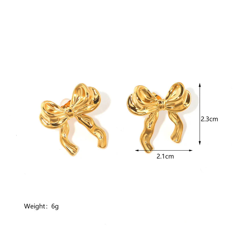 Aurora Sculpted Ribbon Studs in 18K Gold